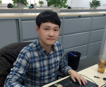 img_Yang Guowei_365x300